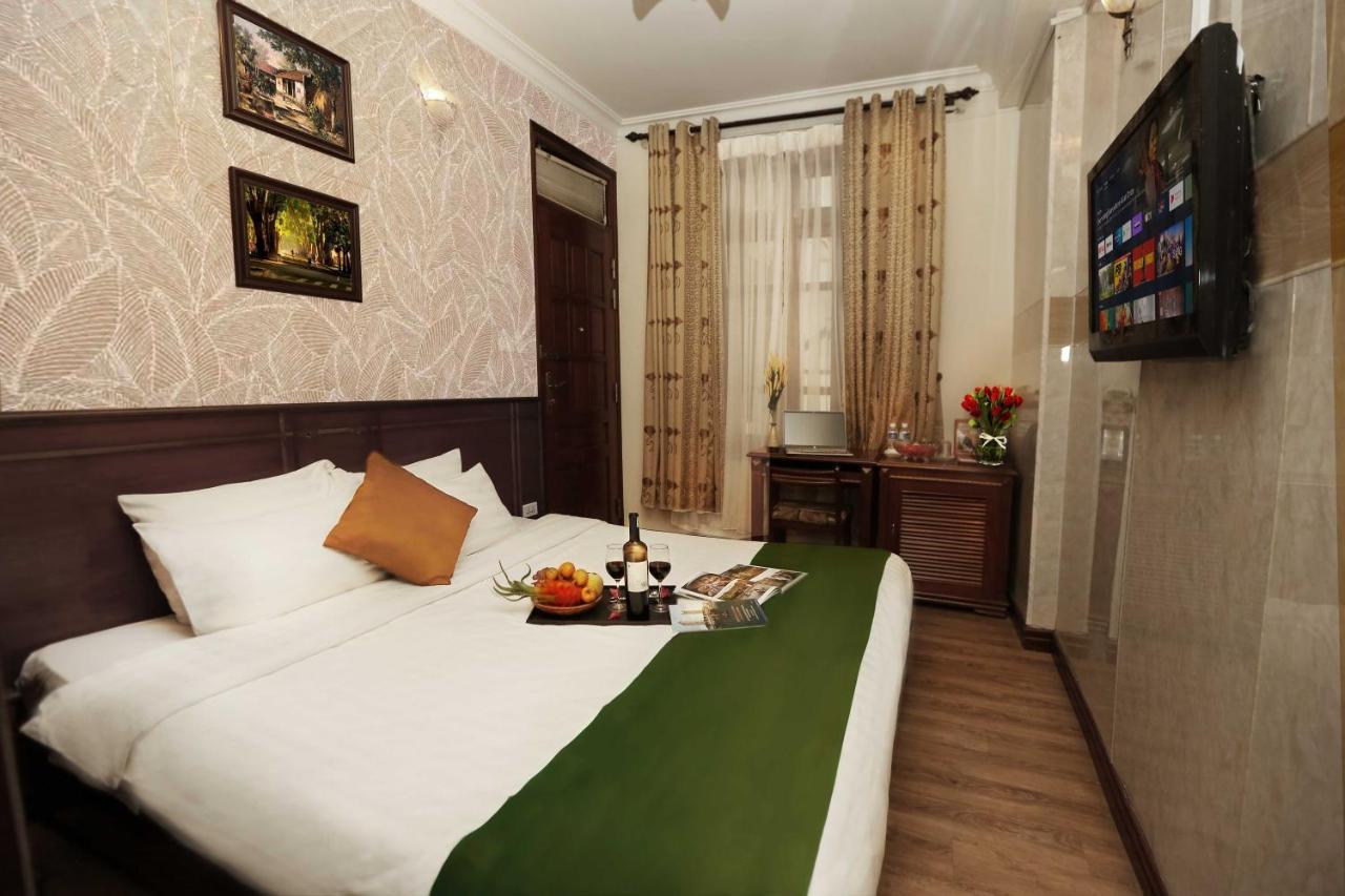 Golden Lotus Hotel & Spa Hanoi Buitenkant foto